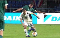 Phẫn nộ “Messi Thái” bị cầu thủ Iraq triệt hạ thô bạo bằng đòn Muay Thái