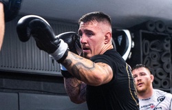 Tom Aspinall làm rõ ý định chuyển sang thi đấu Boxing