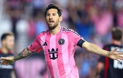 Messi kiến tạo và lập cú đúp bàn thắng, Inter Miami tiến gần đến vòng Playoffs MLS