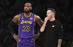Mới "khởi nghiệp" được 1 năm, HLV JJ Redick đã nhận quà lớn từ Los Angeles Lakers