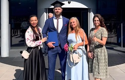 Jiri Prochazka tiết lộ lý do bất ngờ khi lấy bằng thạc sĩ trước UFC 320