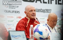 HLV Nepal tiết lộ mẹo độc: Dù không biết Kim Sang Sik, vẫn muốn nghe lén chiến thuật Việt Nam