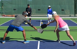 Luật đánh đôi trong pickleball mới nhất 2025