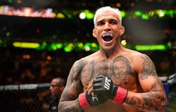 Charles Oliveira hóa "Kẻ săn mồi", phủ nhận mọi nghi ngờ ở UFC Rio