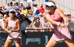 Trở lại đỉnh cao, Waters và Bright vô địch đôi nữ tại PPA Virginia Beach