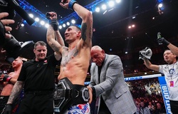 Max Holloway "tiếp chiến" lời thách đấu đai BMF của Charles Oliveira