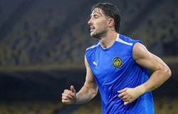 Cầu thủ nhập tịch Malaysia chán nản vì án phạt FIFA, nhưng...