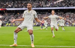 Ghi bàn ở Siêu kinh điển, Mbappe trở thành "quái thú trắng" của Barcelona