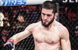 Islam Makhachev thừa nhận "chỉ được 60% khi đánh ở hạng nhẹ UFC"