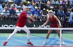 Huyền thoại quần vợt Andre Agassi khám phá đam mê mới với pickleball