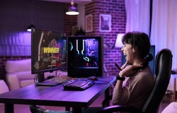 Game thủ dành nhiều thời gian xem hơn là chơi – Tín hiệu cảnh báo cho ngành game và Esports