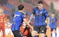 HAGL thua trận thứ 4 ở V.League với quả phạt đền gây tranh cãi