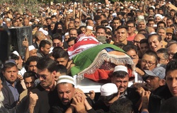 Hàng ngàn NHM tiễn đưa ngôi sao bóng chuyền Iran - Saber Kazemi sau tai nạn thương tâm