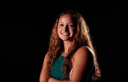 Brooke Revuelta: Cô gái 19 tuổi đưa Pickleball ra thế giới từ Bộ Quốc Phòng