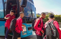 Tuyển Việt Nam có mặt tại Viêng Chăn, sẵn sàng cho trận tái đấu với Lào