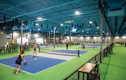 Mô hình câu lạc bộ Pickleball: Nhượng quyền hay tự vận hành?