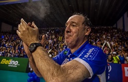 Bóng chuyền nam Argentina đón HLV mới