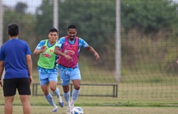 Đội tuyển Việt Nam tập luyện tại Lào: HLV Kim Sang Sik chuẩn bị điều gì đặc biệt?