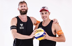 Hendrik Mol & Berntsen dẫn đầu bảng B tại Giải bóng chuyền bãi biển nam FIVB