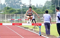 Hoàng Thị Ngọc Anh hoàn tất cú đúp HCV giải Điền kinh Trẻ Đông Nam Á 2025