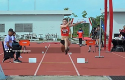 Cô gái xứ Huế Quỳnh Anh giành HCV nhảy xa 3 bước khó tin ở giải Điền kinh Trẻ Đông Nam Á 2025