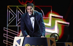 Achraf Hakimi giành Quả bóng vàng châu Phi sau khi vượt qua 2 đối thủ nặng ký