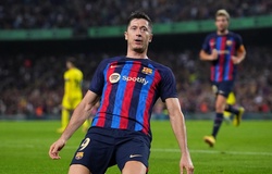 Barcelona yêu cầu Lewandowski... ngừng ghi bàn để tránh phải trả tiền