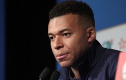 Tại sao chuyến đi Dubai của Mbappe sau khi rút khỏi tuyển Pháp lại gây xôn xao?