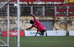 Thủ môn Trường ĐH Nông Lâm bay người hết cỡ, làm nền cho siêu phẩm của Trường ĐH Thuỷ Lợi