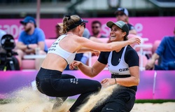 Hạt giống số 46 người Séc gây sốc, loại cặp đôi Mỹ hạt giống số 4 tại giải VĐTG