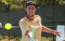 Tay vợt từ Wildcard toả sáng, đánh bại Zane Ford để lần đầu vào bán kết PPA trong sự nghiệp