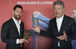 Cảm xúc của Messi khi nhận giải thưởng cầu thủ được yêu thích nhất lịch sử Barcelona