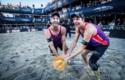 Ehlers & Wickler tạo cú sốc trước nhà vô địch thế giới tại tứ kết nam