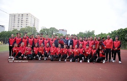 Chủ tịch Điền kinh châu Á thăm đội tuyển điền kinh Việt Nam 