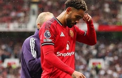 Man United vã mồ hôi lo lắng vì Cunha sau khi Sesko "nhập viện"