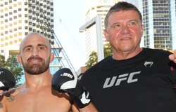 HLV của Alexander Volkanovski "không phục" vì trận tranh đai ở UFC 324