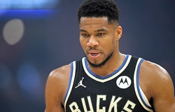 Giannis Antetokounmpo thất vọng tột độ sau chuỗi 7 trận thua: "Đây không phải show diễn một người"