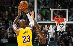 LeBron James hài hước nói về chấn thương của mình tại NBA: "Đó gọi là tuổi già ập đến"