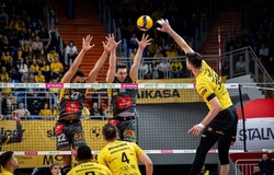 Bogdanka LUK Lublin vươn lên vị trí thứ hai sau chiến thắng thuyết phục tại PlusLiga