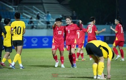 HLV Mai Đức Chung sau chiến thắng của nữ Việt Nam: Tôi hơi lo khi Malaysia tiến bộ