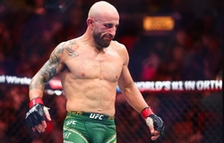 Alexander Volkanovski phản hồi tin đồn giải nghệ ở UFC 325