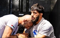 Arman Tsarukyan tiết lộ kế hoạch sau khi không được tranh đai 