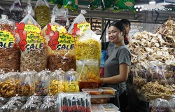 Bình yên chợ cầu cá ở Chonburi và kỳ vọng kích cầu từ SEA Games 33