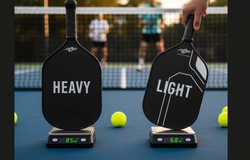 Phân tích sức nặng vợt pickleball: Yếu tố quyết định phong cách chơi