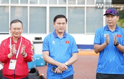 Trưởng đoàn Thể thao Việt Nam động viên U22 Việt Nam trước trận quyết đấu Malaysia