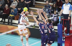 Trentino và Berlin mở màn Champions League bằng những chiến thắng thuyết phục