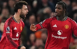 MU bị cầm hoà trong trận đấu kịch tính bậc nhất mùa giải với 8 bàn thắng