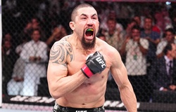 Cựu vương UFC Robert Whittaker úp mở việc lên hạng bán nặng vào năm 2026