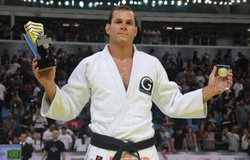 Roger Gracie lý giải vì sao tranh luận GOAT grappling là không công bằng