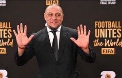 Roberto Carlos đã trải qua ca phẫu thuật tim khẩn cấp